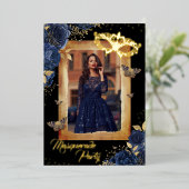 Navy Quinceanera Foto Masquerade Party Rose Folieneinladung (Stehend vorne)
