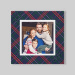 Navy Red Green Tartan Kariertes Custom Family Foto Leinwanddruck<br><div class="desc">Diese festliche karierte Weihnachtsmauer-Leinwand besticht durch ein individuelles Foto mit quadratischem ,  gerahmt durch ein klassisches marineblau,  jägergrün und rot schottisches Tartan kariertes Muster. Foto Tipp: schneiden Sie Ihr Foto vor dem Hochladen auf eine quadratische Form.</div>