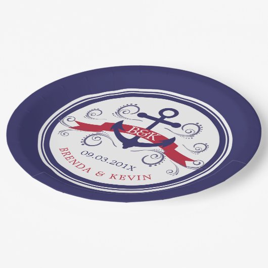 Navy & Red Nautical Boat Anker mit Banner Pappteller (Schrägansicht)