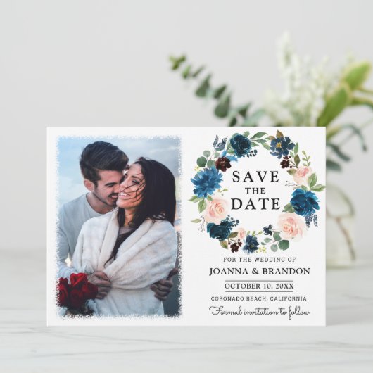 Navy Royal Blue Blues Floral Save the Date Einladung (Stehend Vorderseite)