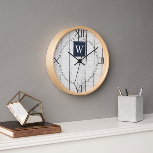 Navy Rustic Monogram Clock Uhr (Büro)