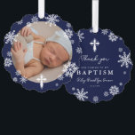 Navy Schneeflocken Foto Wintertaufe Vielen Dank Ornament Karte<br><div class="desc">Schöne Wintertaufe danke Ihnen Ornamente in Marineblau mit Schneeflocken,  einem weißen Kreuz und einem Foto Ihres Babys.</div>