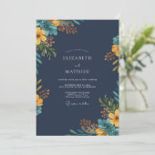 Navy Senf Wildblumen-Hochzeit Einladung (Stehend Vorderseite)