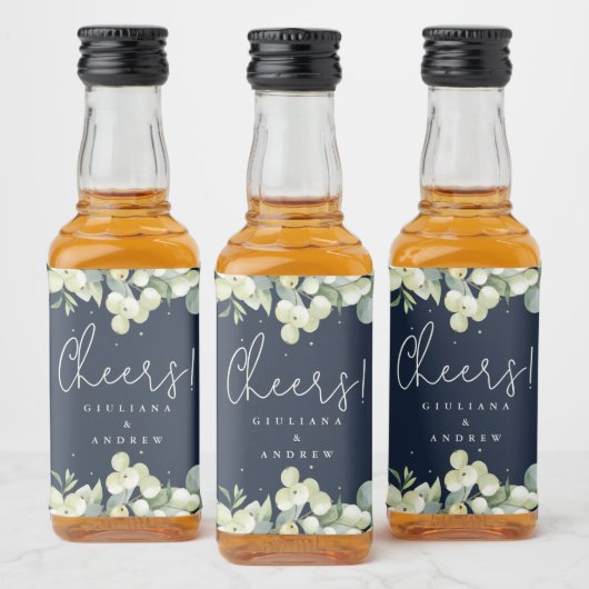 Navy Snowberry+Eucalyptus Winter Wedding Mini Alkoholflaschenetikett (Flaschen)