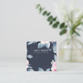 NAVY SOFT BLUSH BLUE FLORAL EARRING DISPLAY LOGO QUADRATISCHE VISITENKARTE (Stehend Vorderseite)