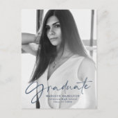 Navy Stylish Script Photo Graduation Party Einladungspostkarte (Vorderseite)