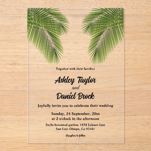 Navy Tropical Palm Leaf Beach Hochzeit in Urlaubso Acryleinladungen (Vorderseite)