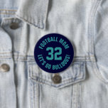 Navy und Aquamarin Football Mama Jersey Nummer Button<br><div class="desc">Freuen Sie sich auf Ihr Lieblings-Sportteam, Ihren Fußballspieler oder zeigen Sie einfach Ihren Schulstolz mit einem personalisierten Spirituosenknopf! Fügen Sie Ihren Schulnamen hinzu oder personalisieren Sie ihn mit einem Spielernamen und Jersey-Nummer. Ideal für Fußball, Basketball, Baseball und Fußball! Erstellen Sie individuelle Buttone für das ganze Team, Cheerleader, Eltern und Geschwister,...</div>