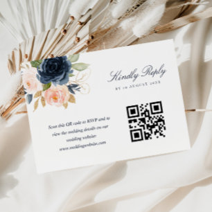 Navy- und blassrosa Blumen-QR-Code-RSVP-Karte RSVP Karte