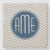 Navy und Graues Zickzack Muster Custom Monogram Steinuntersetzer (Vorderseite)