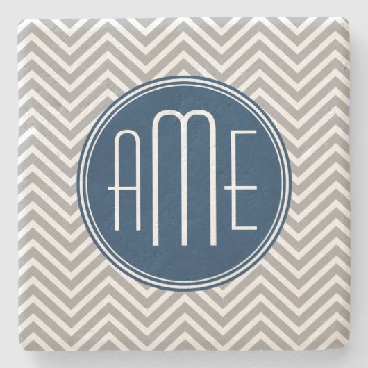 Navy und Graues Zickzack Muster Custom Monogram Steinuntersetzer (Vorderseite)
