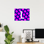 Navy und Magenta Punkte Monogramm Poster (Heimbüro)