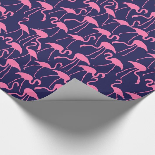 Navy und rosa Flamingo Muster Geschenkpapier (Ecke)