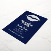 Navy und Silver Birthday Kiss Lips Folieneinladung (Gedreht)