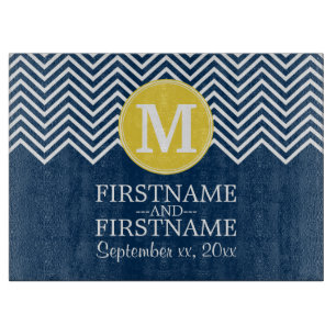Navy und White Zickzack Pattern Custom Monogram Schneidebrett