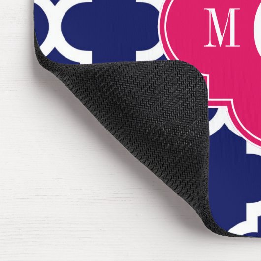 Navy Welch marokkanischer #5 Raspberry 3 Initial M Mousepad (Ecke)