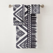 Navy White Boho Pattern Handtuch Badhandtuch Set (Insitu)