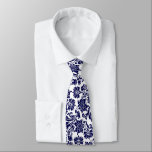 Navy & White Floral Damasks Neck Tie Krawatte<br><div class="desc">Elegante dunkelmarineblau blühende Damasken über weißes,  variierbares Hintergrundfarbe.</div>