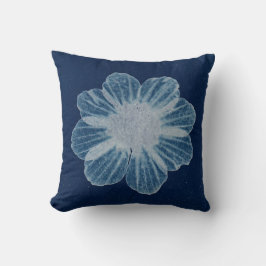 Navy White Floral Throw Kissen