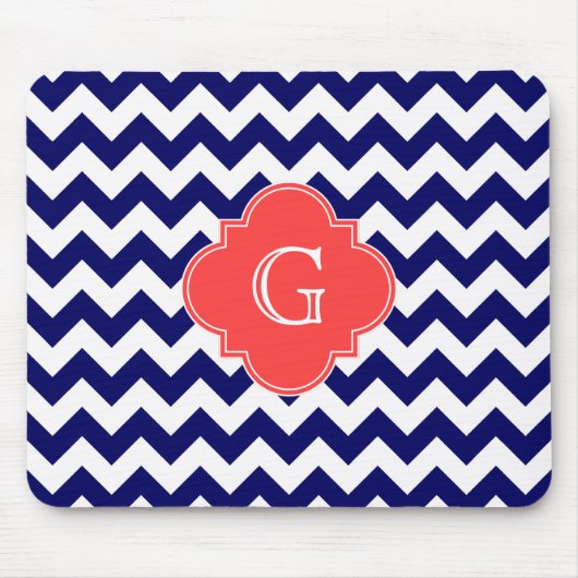 Navy WhZickzack Zigzag Coral Quatrefoil Monogramm Mousepad (Vorne)