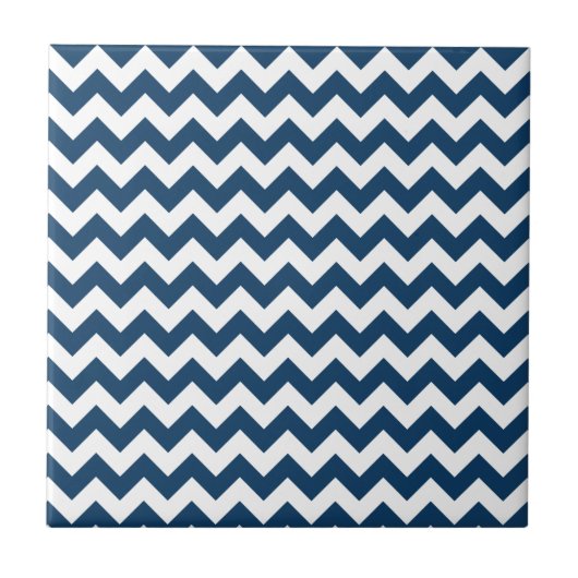 Navy Zigzag, Zickzack, Marine, geometrisches Muste Fliese (Vorderseite)