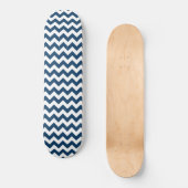 Navy Zigzag, Zickzack, Marine, geometrisches Muste Skateboard (Vorderseite)