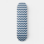 Navy Zigzag, Zickzack, Marine, geometrisches Muste Skateboard (Vorderseite)
