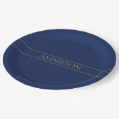 Navyblau & Gold Name Nachname oder Geschäft Pappteller (Schrägansicht)