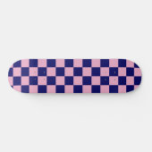 Navyblau- und Hellrosa-Karo-Muster Skateboard (Horizontal)