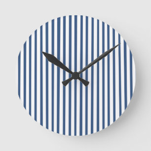 Navyblau-weiß gestreiftes Muster Runde Wanduhr