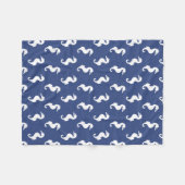 Navyblau-weißes Seepferdchen-Muster Fleecedecke (Vorderseite (Horizontal))
