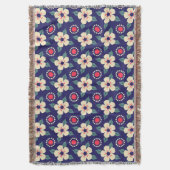 Navyblaue Decke mit cremefarbenen Blumen (Vorderseite Vertikal)