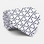 Navyblaue geometrische Muster auf Weiß Krawatte (Gerollt)