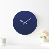 Navyblauer Gradient Tiefblau Große Wanduhr (Zuhause)