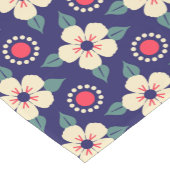 Navyblauer Tischläufer mit cremefarbenen Blumen (Ecke)