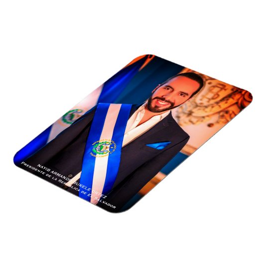 Nayib Bukele, Präsident von El Salvadore Magnet (Linke Seite)