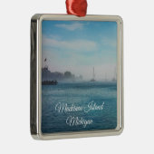 Nebel am Hafen von Mackinac Ornament Aus Metall (Rechts)