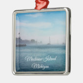Nebel am Hafen von Mackinac Ornament Aus Metall (Links)