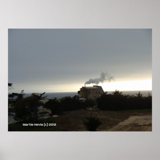 Nebel an der Küste und Rauch Poster (Vorne)