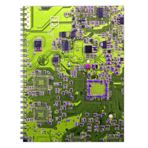 Nebel an der Netzplatine des Computergeek Notizblock