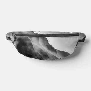 Nebel auf den Felsen Bauchtasche