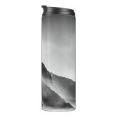 Nebel auf den Felsen Thermosbecher (Nach rechts gedreht)