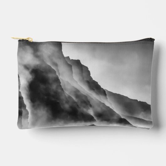 Nebel auf den Felsen Zubehörtasche (Vorderseite)