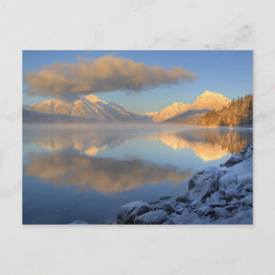 Nebel steigt von Lake McDonald bei sehr kalter Postkarte