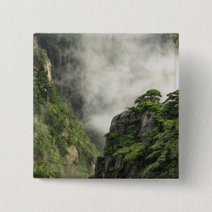 Nebel unter den Gipfeln und Tälern des Grand Cany Button