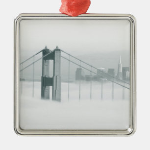 Nebel zieht durch die Bucht von San Francisco 2 Ornament Aus Metall