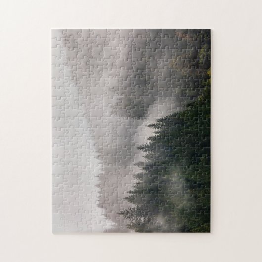 Nebelhafter Wald in den Bergen Puzzle (Vertikal)