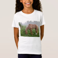 Nebelhaftes Morgen-Stuten-T-Shirt