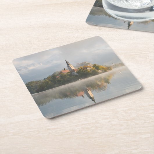 Nebeliger ausgebluteter rechteckiger pappuntersetzer (angewinkelt)