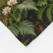 Nebeliger Bergwald Fleecedecke (Ecke)